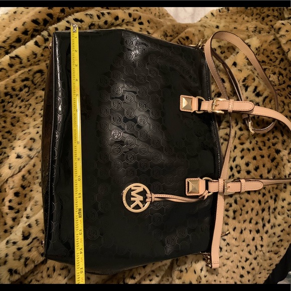 Michael Kors Black MK Handbag Vinyl & Leather - Picture 4 of 8